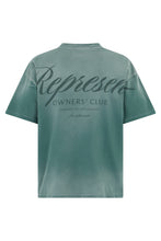 Load image into Gallery viewer, Green cotton t-shirt with print
