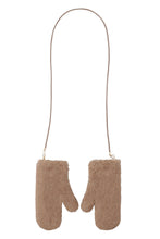 Carica l'immagine nel visualizzatore di Gallery, Muffole in Teddy di alpaca e cachemire
