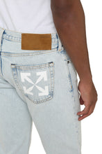 Carica l'immagine nel visualizzatore di Gallery, Jeans straight leg a 5 tasche
