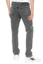 Carica l'immagine nel visualizzatore di Gallery, Jeans skinny con cintura
