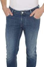 Carica l'immagine nel visualizzatore di Gallery, Jeans straight leg a 5 tasche
