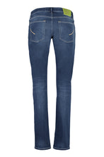 Carica l'immagine nel visualizzatore di Gallery, Jeans straight leg a 5 tasche
