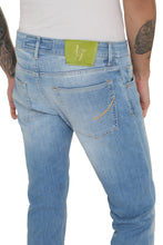 Carica l'immagine nel visualizzatore di Gallery, Jeans slim fit Orvieto
