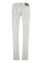 Carica l'immagine nel visualizzatore di Gallery, Jeans slim fit Orvieto
