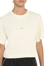 Carica l'immagine nel visualizzatore di Gallery, T-shirt crop con logo

