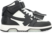 Carica l'immagine nel visualizzatore di Gallery, Sneakers low-top Out Of Office in pelle
