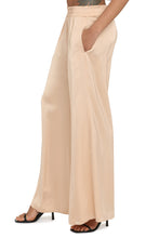 Load image into Gallery viewer, Wide leg trousers
