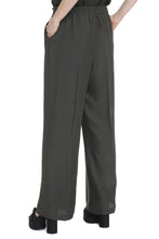 Load image into Gallery viewer, High-rise trousers
