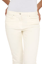 Carica l'immagine nel visualizzatore di Gallery, Cropped jeans con risvolto
