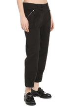 Carica l'immagine nel visualizzatore di Gallery, Pantaloni cargo in cotone stretch
