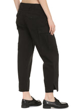 Carica l'immagine nel visualizzatore di Gallery, Pantaloni cargo in cotone stretch

