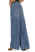 Carica l'immagine nel visualizzatore di Gallery, Jeans wide-leg

