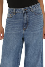 Carica l'immagine nel visualizzatore di Gallery, Jeans wide-leg
