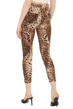 Carica l'immagine nel visualizzatore di Gallery, Jeans skinny stampa leopardata
