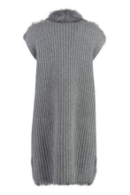Load image into Gallery viewer, Sleeveless shearling coat
