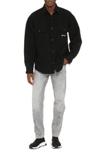 Carica l'immagine nel visualizzatore di Gallery, Overshirt in lana vergine
