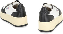 Carica l'immagine nel visualizzatore di Gallery, Sneakers platform Medalist in pelle
