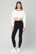 Carica l'immagine nel visualizzatore di Gallery, Crop top a maniche lunghe
