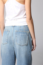 Carica l'immagine nel visualizzatore di Gallery, Jeans wide-leg
