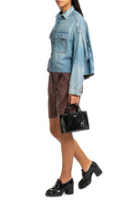 Carica l'immagine nel visualizzatore di Gallery, Camicia corta in denim
