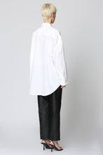 Carica l'immagine nel visualizzatore di Gallery, Camicia oversize
