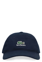 Carica l'immagine nel visualizzatore di Gallery, Lacoste x Sporty &amp; Rich - Cappello in cotone
