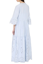 Carica l&#39;immagine nel visualizzatore di Gallery, Abito in cotone ricamato
