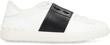 Carica l'immagine nel visualizzatore di Gallery, Valentino Garavani - Sneakers low-top Open in pelle
