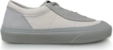 Carica l'immagine nel visualizzatore di Gallery, Sneakers low-top in suede con logo Compass
