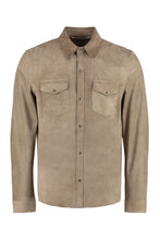 Carica l'immagine nel visualizzatore di Gallery, Overshirt in pelle scamosciata
