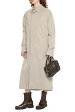 Carica l'immagine nel visualizzatore di Gallery, Trench coat lungo
