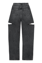 Carica l'immagine nel visualizzatore di Gallery, Jeans ampi a vita alta
