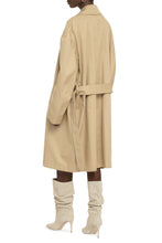 Carica l'immagine nel visualizzatore di Gallery, Trench coat in gabardine
