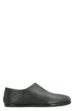 Carica l'immagine nel visualizzatore di Gallery, Slip-on Tabi in pelle

