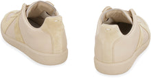 Carica l'immagine nel visualizzatore di Gallery, Sneakers low-top Replica in pelle

