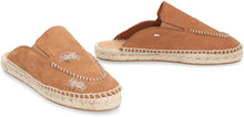 Carica l'immagine nel visualizzatore di Gallery, Slippers in pelle
