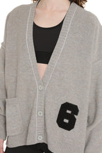 Carica l'immagine nel visualizzatore di Gallery, Cardigan in misto lana con patch
