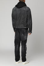 Carica l'immagine nel visualizzatore di Gallery, Giacca Boxy Jean in denim slavato
