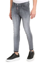 Carica l'immagine nel visualizzatore di Gallery, Jeans Skater
