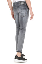 Carica l'immagine nel visualizzatore di Gallery, Jeans Skater
