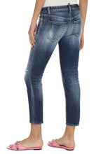 Carica l'immagine nel visualizzatore di Gallery, Cropped jeans in cotone stretch
