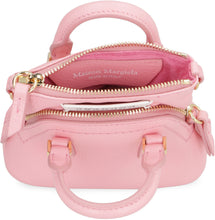 Carica l'immagine nel visualizzatore di Gallery, Borsa a tracolla 5AC classique baby in pelle
