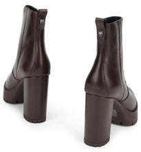 Load image into Gallery viewer, Ankle boots with heels
