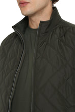 Load image into Gallery viewer, Full zip field vest
