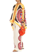 Load image into Gallery viewer, Printed silk blouse

