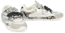 Carica l'immagine nel visualizzatore di Gallery, Sneakers in mesh e pelle con stampa pitonata

