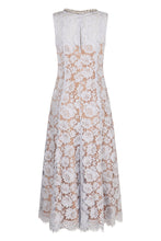 Carica l&#39;immagine nel visualizzatore di Gallery, Abito in pizzo
