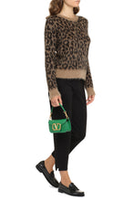 Carica l'immagine nel visualizzatore di Gallery, Maglione Tappeto in motivo leopardato
