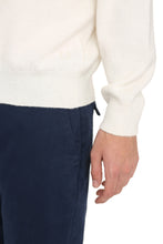 Carica l'immagine nel visualizzatore di Gallery, THE (Knit) - Pullover girocollo in lana e cachemire
