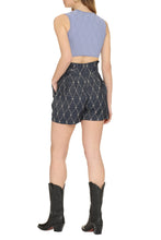 Carica l'immagine nel visualizzatore di Gallery, Crop-top in maglia

